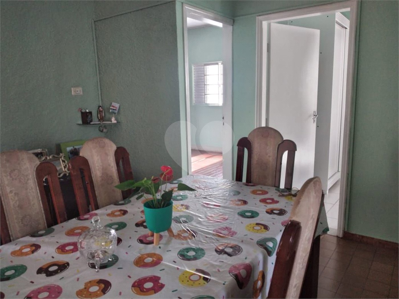 Casa à venda com 4 quartos, sendo 1 suíte, no Centro, Mairinque, SP