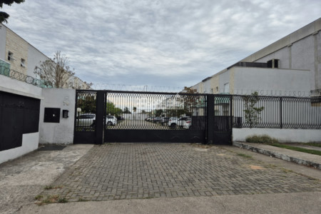 Sobrado para alugar com 2 suítes em Jardim das Palmeiras, Atibaia, SP