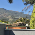 Casa térea à venda com 3 quartos, sendo 2 suítes, em Condomínio Flamboyant-B, Atibaia - SP