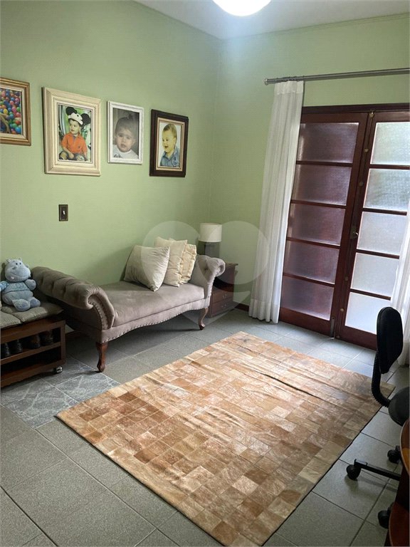 Casa à venda com 7 quartos, sendo 2 suítes, no condomínio São Joaquim, Vinhedo - SP