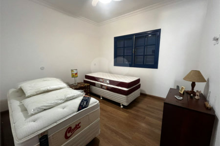 Casa à venda com 4 quartos, sendo 2 suítes,  em Vila São Gonçalo, Itapetininga, SP
