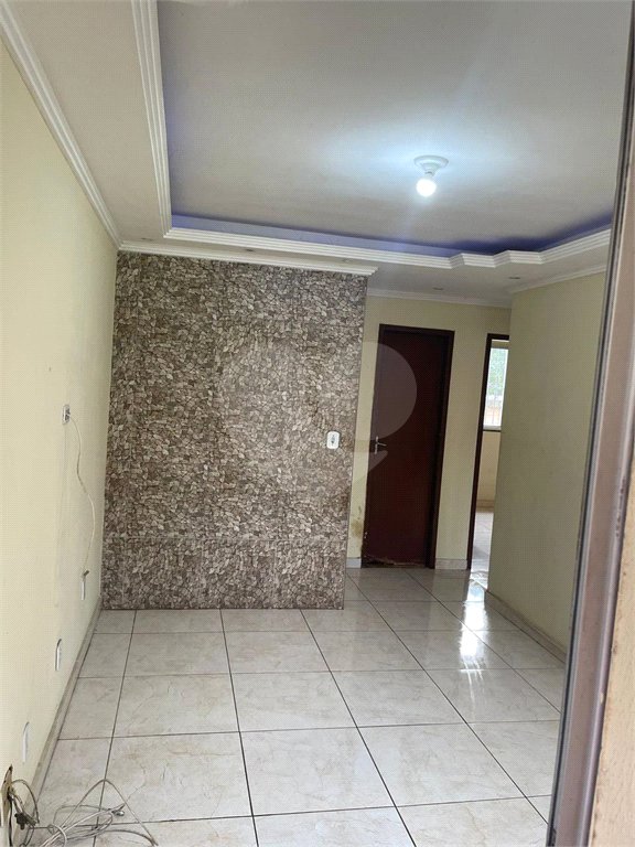 Apartamento para alugar com 2 quartos em Senador Vasconcelos, Rio de Janeiro, RJ