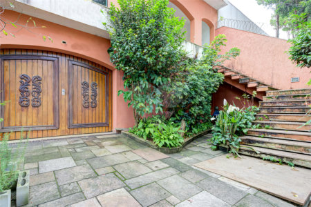 Casa à venda com 5 suítes em Jardim Prudência, São Paulo, SP