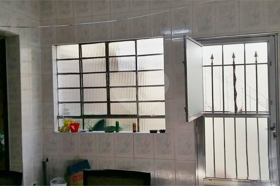 Sobrado à venda com 4 quartos, sendo 3 suítes, em Vila Nova Cachoeirinha, São Paulo, SP