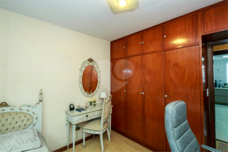 Apartamento à venda com 4 quartos, sendo 1 suíte, em Chácara Santo Antônio (zona Sul), São Paulo, SP