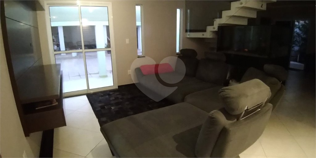 Casa à venda com 4 suítes no condomínio Aruã, Mogi das Cruzes - SP