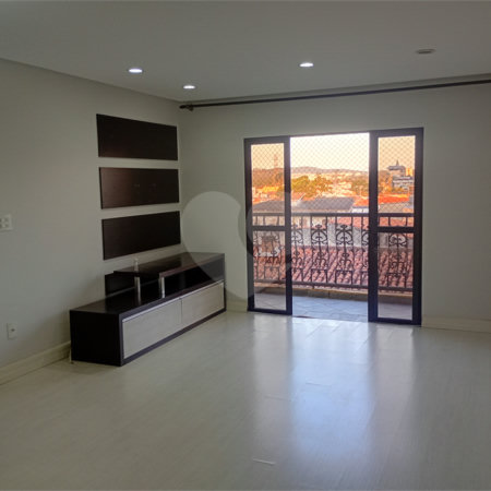 Apartamento à venda com 3 quartos, sendo 1 suíte, em Vila Oliveira, Mogi das Cruzes, SP