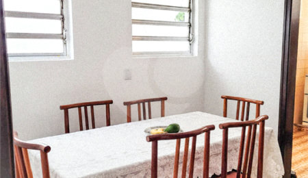 Sobrado à venda com 4 quartos, sendo 2 suítes, em Vila Madalena, São Paulo, SP
