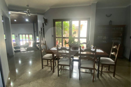 Casa à venda com 4 suítes no condomínio Vale da Santa Fé, Vinhedo - SP