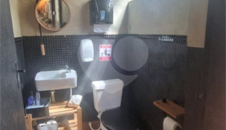Casa à venda com 3 quartos, sendo 1 suíte,  no Centro, Vinhedo, SP