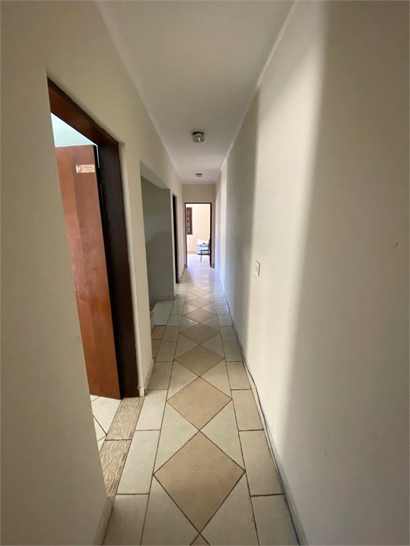Sobrado à venda com 5 suítes em Jardim dos Ipês, Suzano, SP