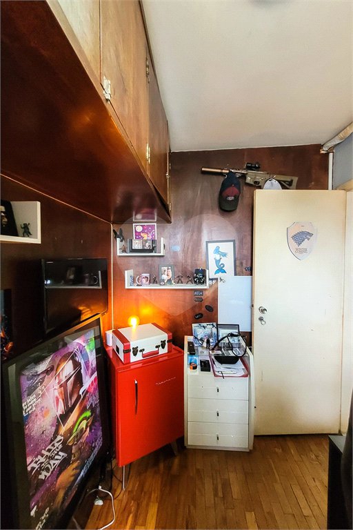 Apartamento à venda com 3 quartos, sendo 1 suíte,  em Vila Clementino, São Paulo, SP
