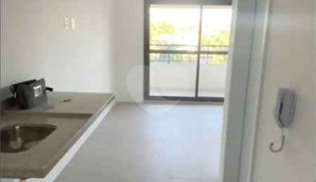 Apartamento à venda com 1 quarto em Vila Pirajussara, São Paulo, SP