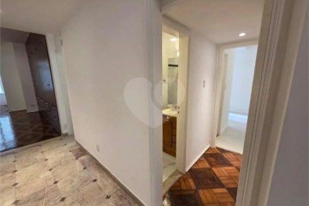 Apartamento à venda com 3 quartos, sendo 1 suíte, em Copacabana, Rio de Janeiro, RJ