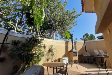 Casa à venda ou para alugar com 4 quartos, sendo 2 suítes, em City América, São Paulo, SP