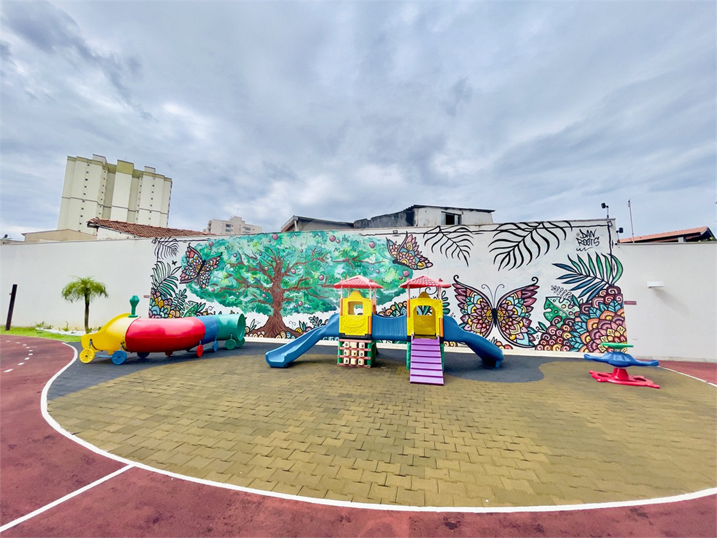 Apartamento à venda com 2 suítes em Vila Scarpelli, Santo André, SP