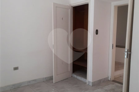 Sobrado à venda com 3 quartos, sendo 1 suíte, em Vila Mariana, São Paulo, SP