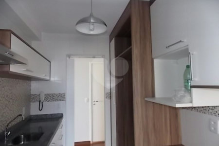 Apartamento à venda com 3 quartos, sendo 2 suítes,  em Jardim Arpoador, São Paulo, SP