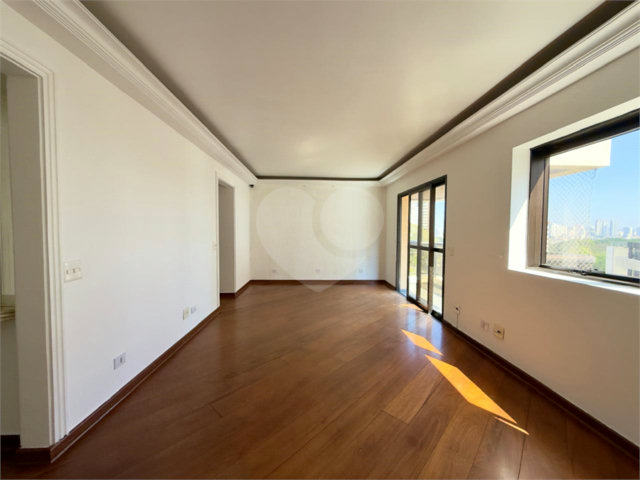 Apartamento à venda com 4 quartos, sendo 2 suítes,  em Santana, São Paulo, SP