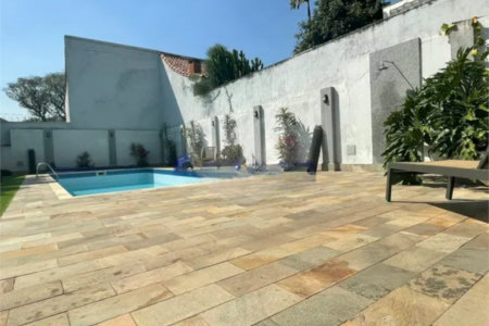 Sobrado à venda com 4 quartos, sendo 2 suítes, em Lapa, São Paulo, SP
