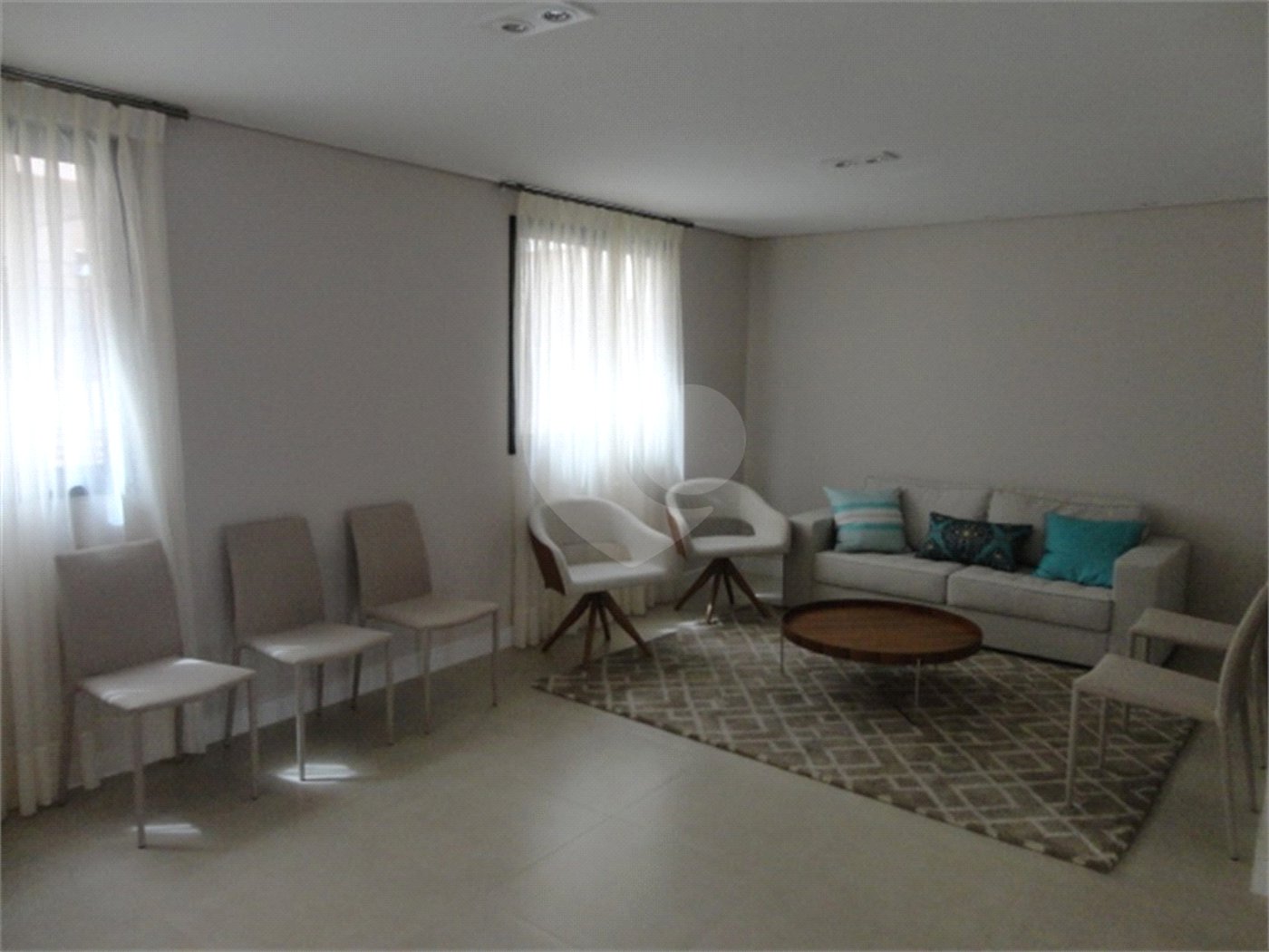 Apartamento para alugar com 3 quartos, sendo 1 suíte, em Pinheirinho, Vinhedo, SP