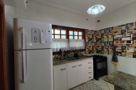 Casa à venda com 3 quartos, sendo 1 suíte, no condomínio Outeiro Das Flores, Itupeva - SP