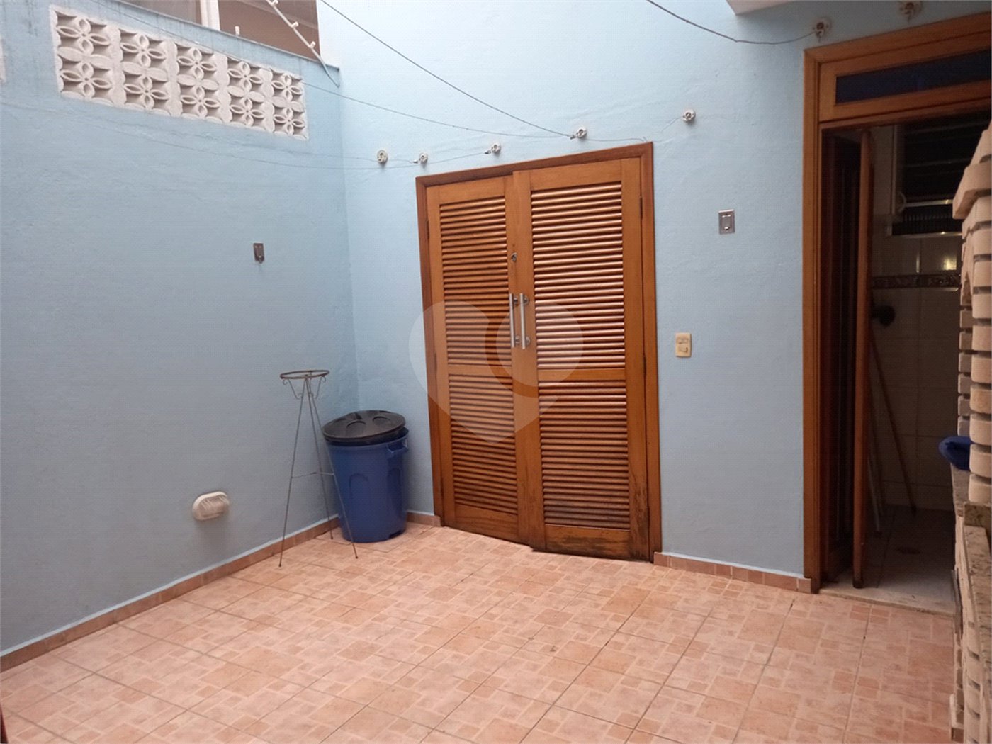 Sobrado à venda com 4 quartos, sendo 2 suítes, em Vila Hamburguesa, São Paulo, SP