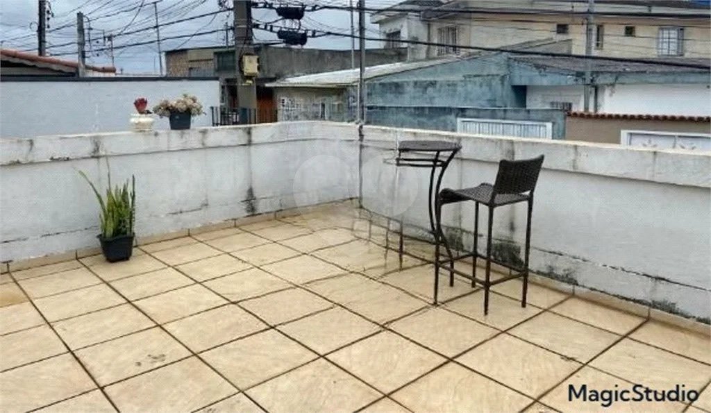 Casa com 180m², 3 dormitórios, sendo 1 suíte, 2 vagas, à venda na Vila Prudente.