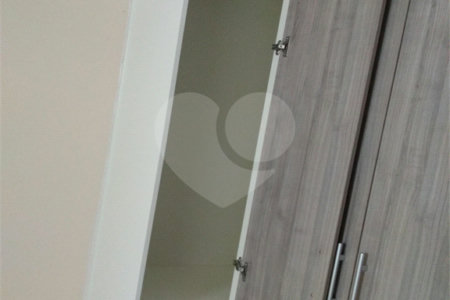 Sobrado à venda com 3 quartos, sendo 1 suíte,  em Residencial Rancho Grande, Itaquaquecetuba, SP