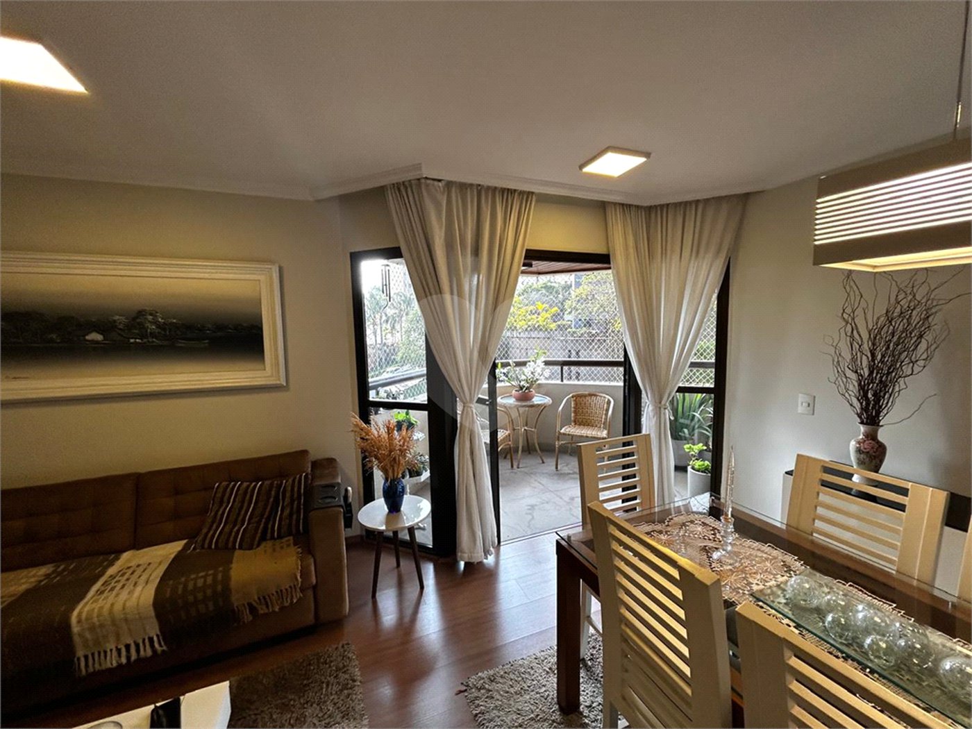 Apartamento à venda com 3 quartos, sendo 1 suíte,  em Vila Andrade, São Paulo, SP