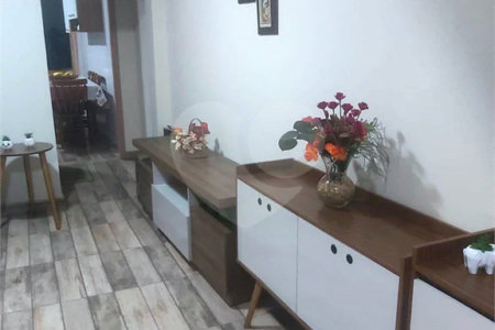 Sobrado à venda com 4 quartos em Jardim Japão, São Paulo, SP