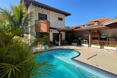 Casa à venda com 4 quartos, sendo 2 suítes, no condomínio Ype Branco 2, São Paulo - SP