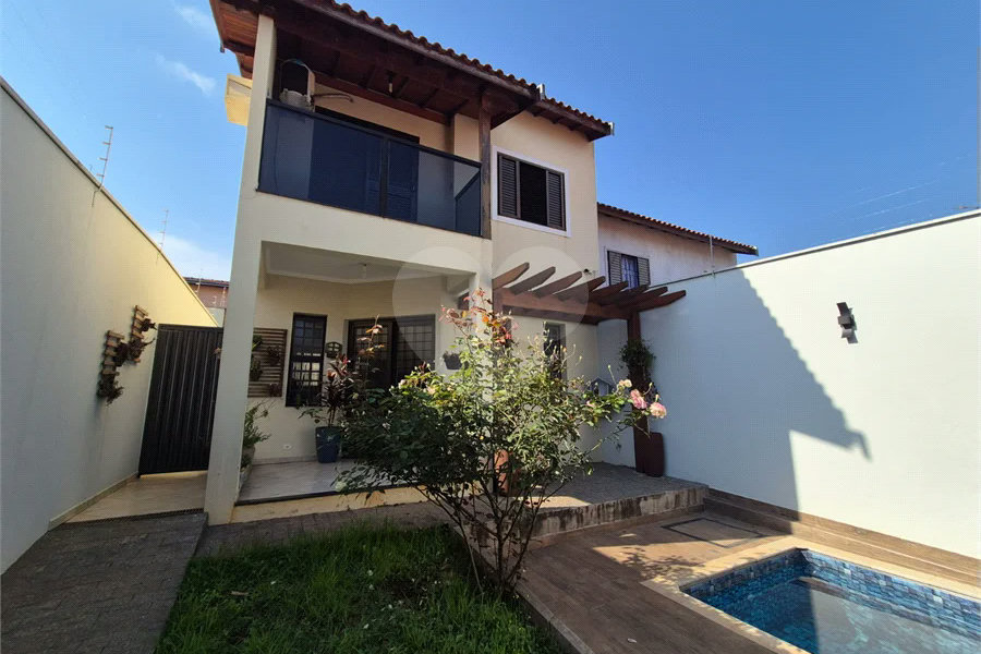 Sobrado à venda com 3 quartos em Vila Industrial, Piracicaba, SP