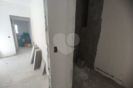 Apartamento 2 dormitórios (1 suíte) com vaga garagem, excelente localização, programa MCMV