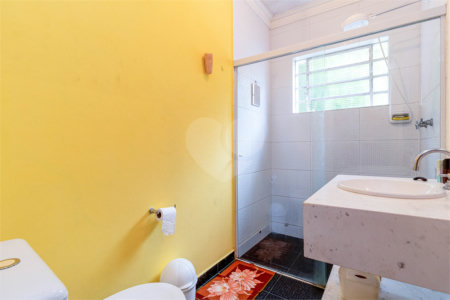 Casa Térrea à venda com 4 quartos, sendo 1 suíte, em Parque Jabaquara, São Paulo, SP