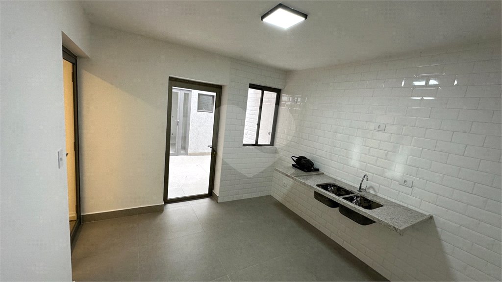 Casa Térrea à venda com 3 suítes em Bela Vista, São Paulo, SP