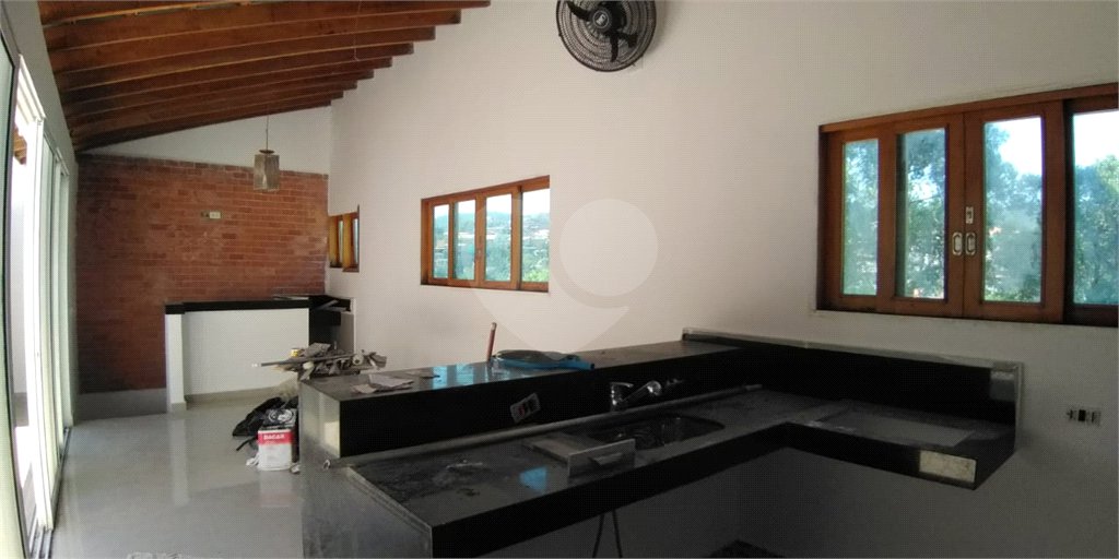 Casa à venda com 4 quartos, sendo 2 suítes, em Barreiro, Mairiporã, SP