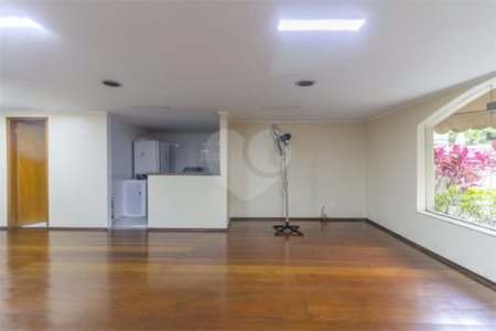 Apartamento à venda com 3 quartos, sendo 1 suíte,  em Sumarezinho, São Paulo, SP