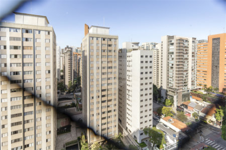 Apartamento à venda com 4 quartos, sendo 2 suítes, em Indianópolis, São Paulo, SP