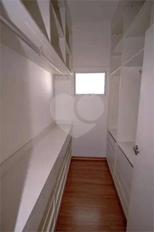 Casa à venda com 4 quartos, sendo 3 suítes,  no condomínio Altos da Serra Vi, São José dos Campos - SP