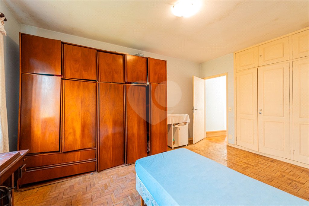 Sobrado à venda com 3 quartos, sendo 1 suíte, em Moema, São Paulo, SP