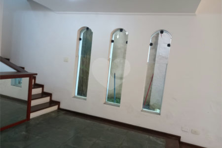 Casa para alugar com 4 quartos, sendo 1 suíte, em Chácara Santo Antônio, São Paulo, SP