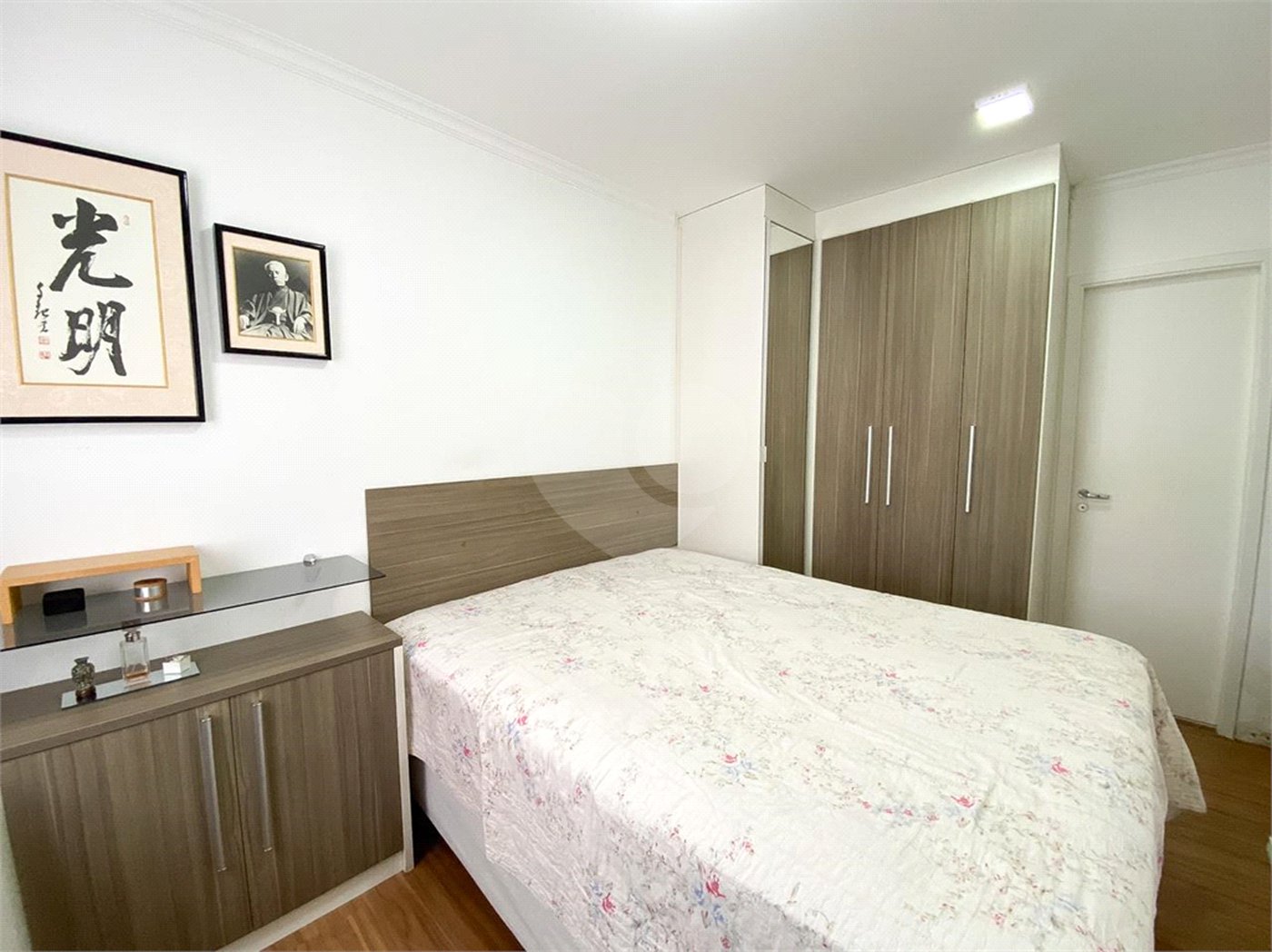 Apartamento à venda com 3 quartos, sendo 1 suíte, em Vila Paiva, São Paulo, SP
