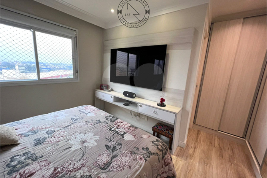 Apartamento à venda com 3 quartos, sendo 1 suíte,  em Vila Lusitânia, São Bernardo do Campo, SP