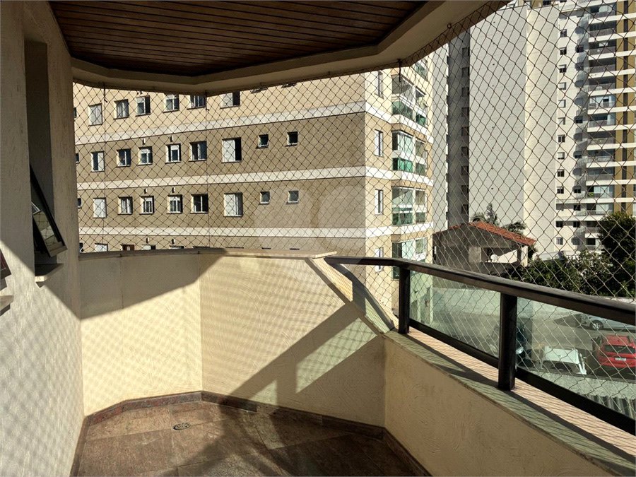 Apartamento à venda com 3 suítes em Vila Galvão, Guarulhos, SP