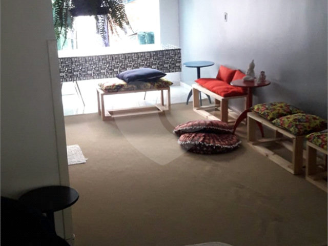 Sobrado à venda com 3 suítes em Santana, São Paulo, SP