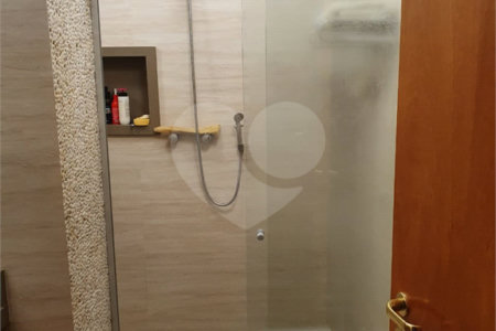 Apartamento à venda com 3 quartos, sendo 1 suíte, em Vila Paulicéia, São Paulo, SP
