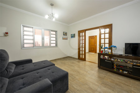 Sobrado à venda com 3 quartos, sendo 2 suítes,  em Brooklin, São Paulo, SP