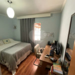 Casa à venda com 3 quartos, sendo 1 suíte,  em Jardim Casablanca, São Paulo, SP