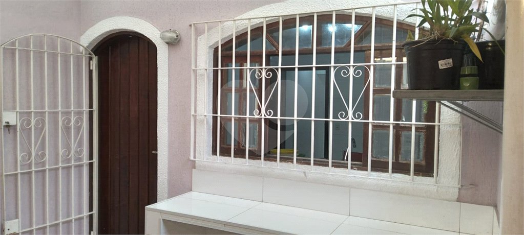 Sobrado à venda com 2 quartos em Tremembé, São Paulo, SP